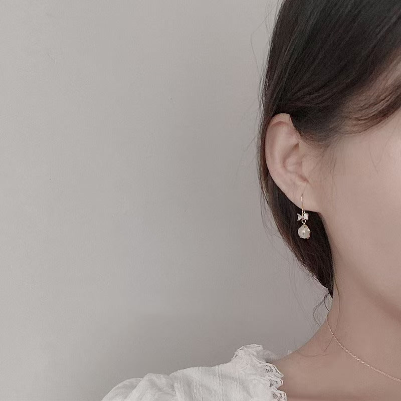 Cute Bow Women's Versatile Earrings