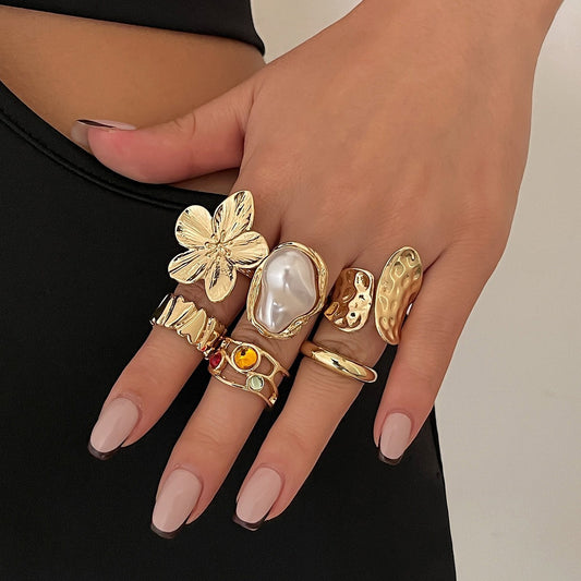 French Court-Style Vintage Ring Set In Gold